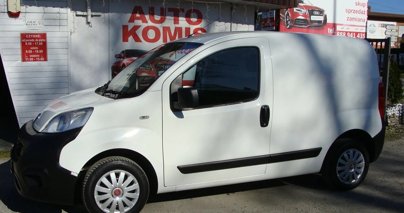 Fiat Fiorino cena 29520 przebieg: 161000, rok produkcji 2019 z Pszczyna małe 121